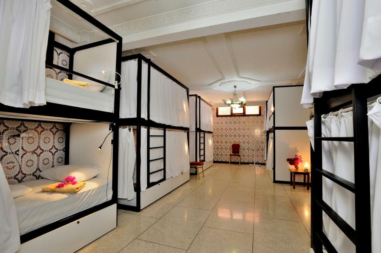 Lhostel A Gasthof 2*